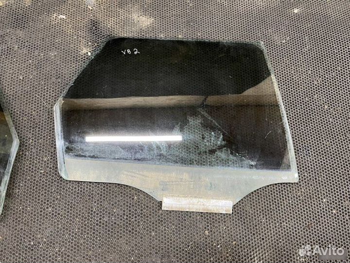 Боковые стекла дверей Opel Vectra B 1995-2000