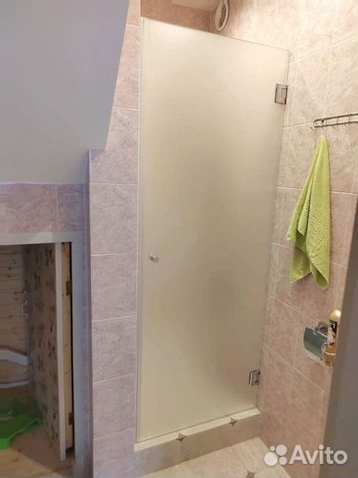 Стеклянные двери на заказ