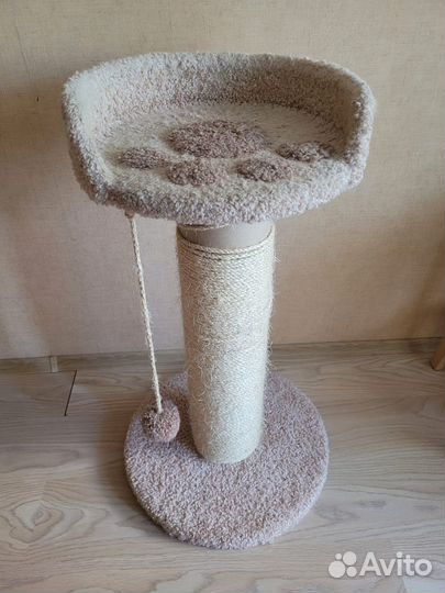 Когтеточка Комплекс с подвесной игрушкой