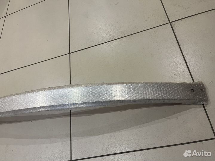 Усилитель бампера Mercedes W212 W204 X204 W218 нов