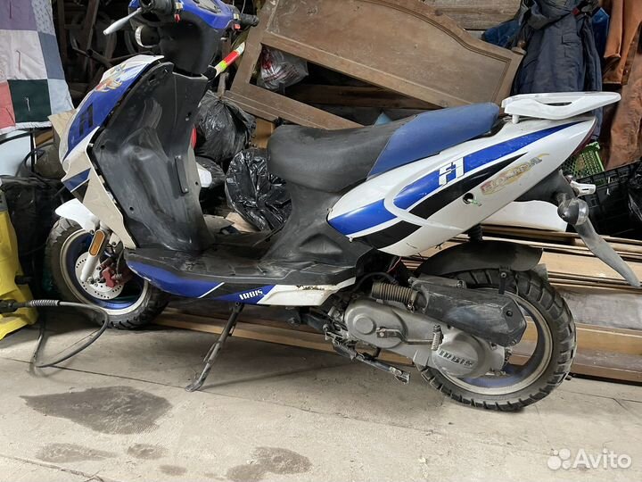 Скутер irbid f1