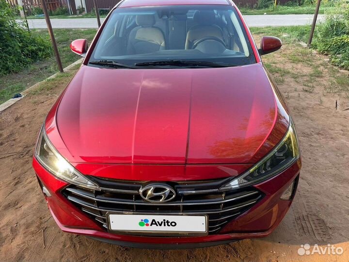 Hyundai Elantra, 2019