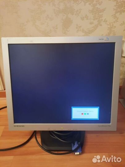 Монитор Samsung