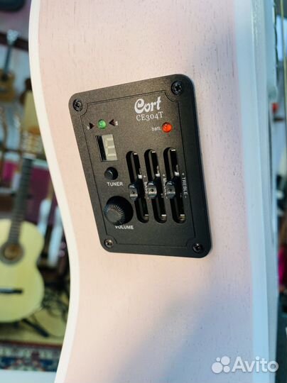 Электроакустическая гитара Cort Новая