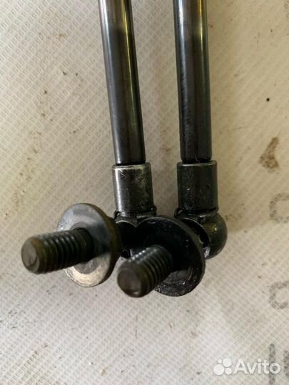 Амортизатор крышки багажника Ford Mondeo FD 1993