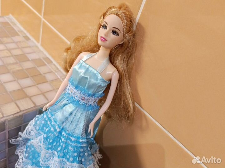 Кукла Барби