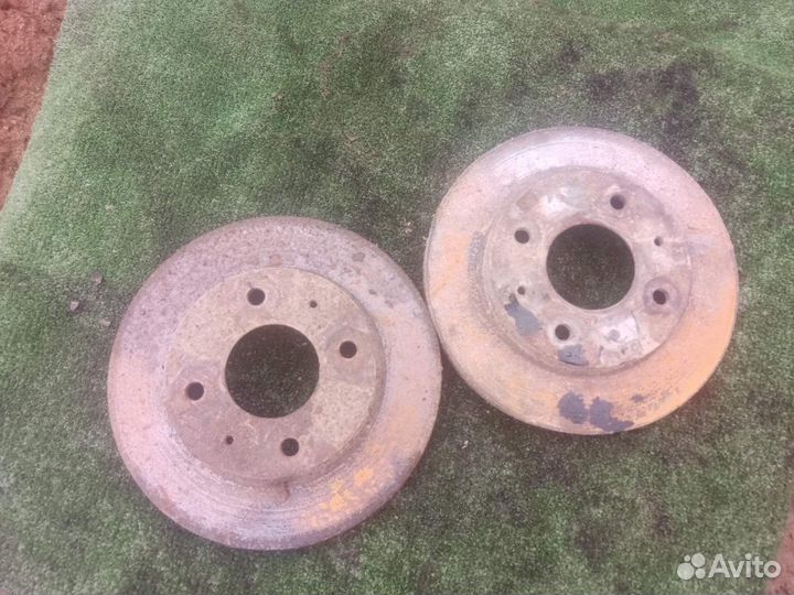 Диск тормозной передний Mitsubishi Space Wagon 2