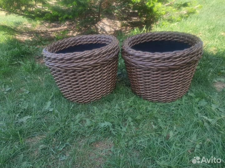 Кашпо для цветов напольное