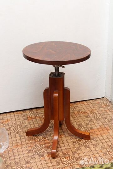 Стул для фортепиано