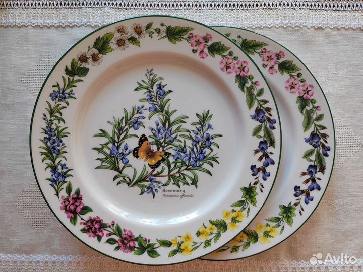 Тарелки столовые Royal Worcester Англия