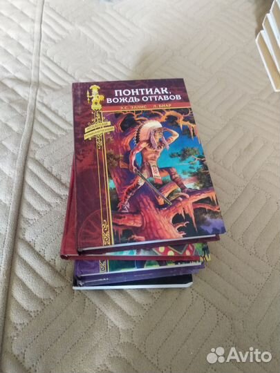 Книги фантастика 6 шт