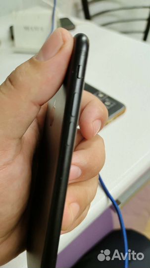 Телефон iPhone 7