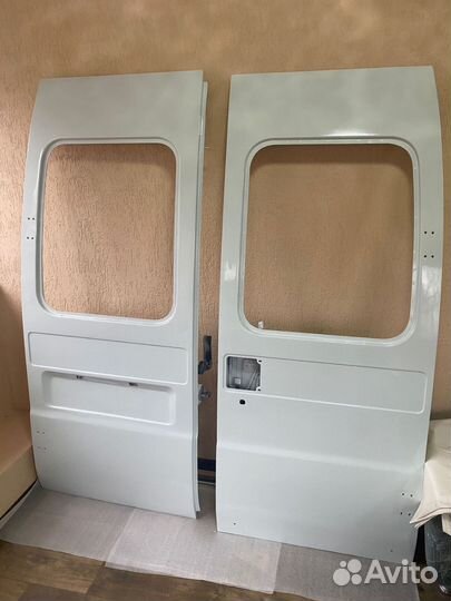 Двери задние