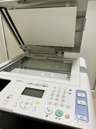 Цветное сетевое мфу Canon MF8040Cn почти новое