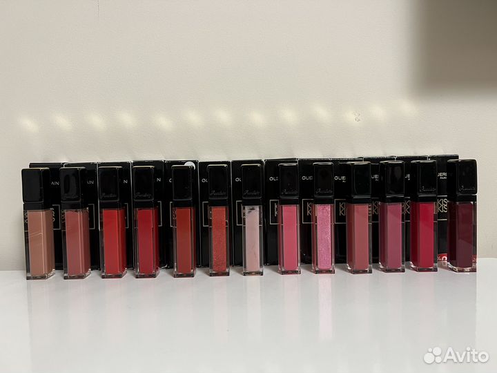 Блески для губ Guerlain много оттенков