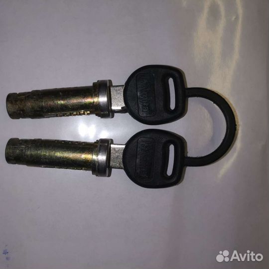 Личинка замка ваз