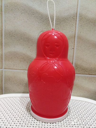 Банки жестяные, коробки, матрёшка от гостинца.СССР