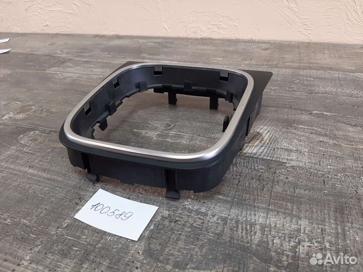 Рамка рычага кпп Volkswagen Jetta 6