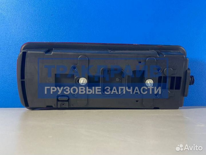 Фонарь задний правый AMP 6PIN разъем сбоку для грузовиков Scania 5 серии