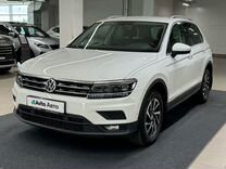 Volkswagen Tiguan 2.0 AMT, 2018, 114 025 км, с пробегом, це�на 2 494 000 руб.