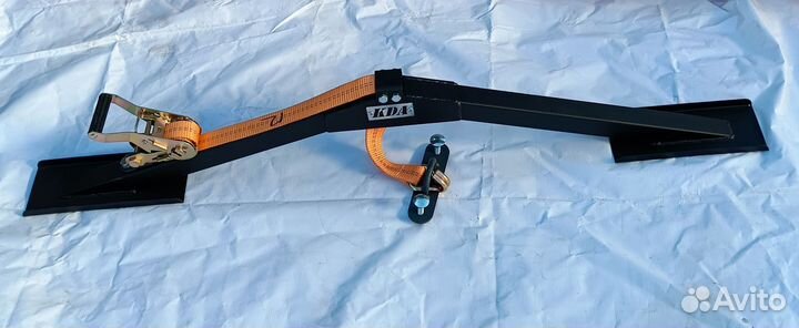 Крепление для перевозки снегохода. KDA