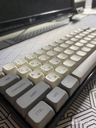 Кастомная клавиатура 60-ти процентная