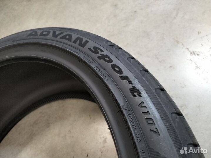 Yokohama Advan Sport V107 305/30 R21 104Y