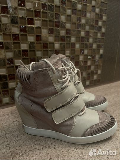 Diesel сникерсы