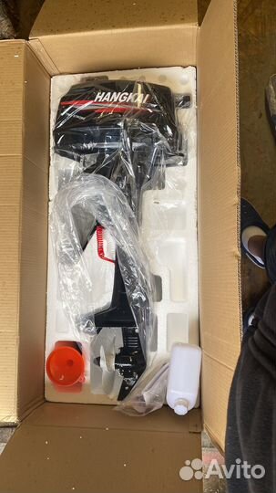 Продам лодку с мотором