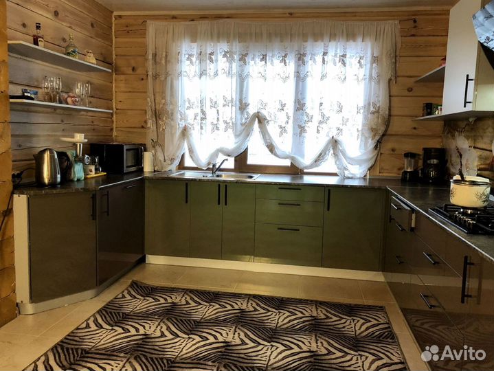 Кухонный гарнитур угловой современный