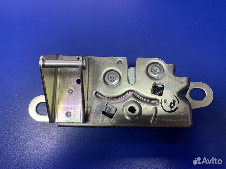 Замок капота Лада Гранта