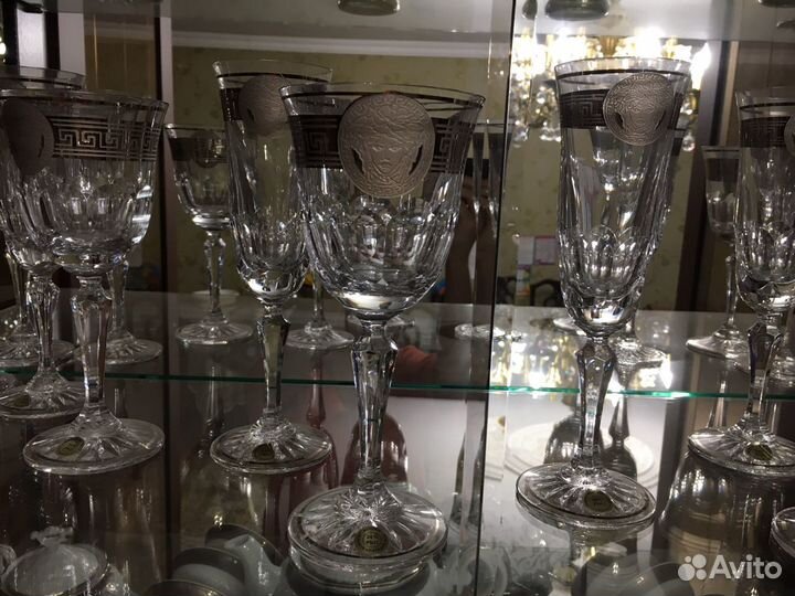 Бокалы. Фужеры на ножке