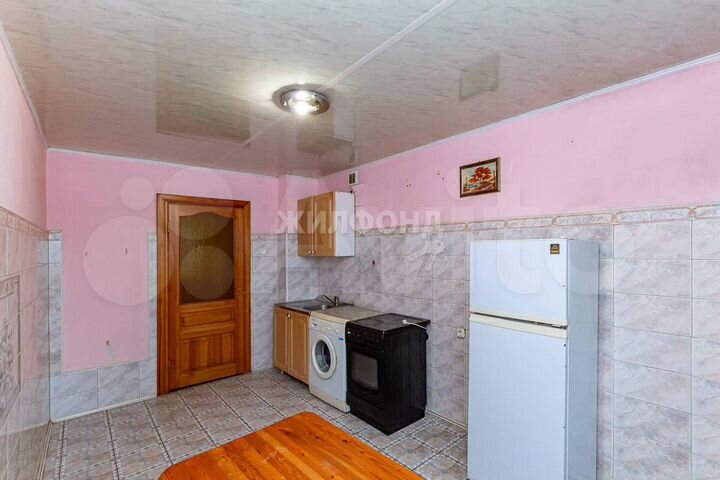 4-к. квартира, 95 м², 1/6 эт.