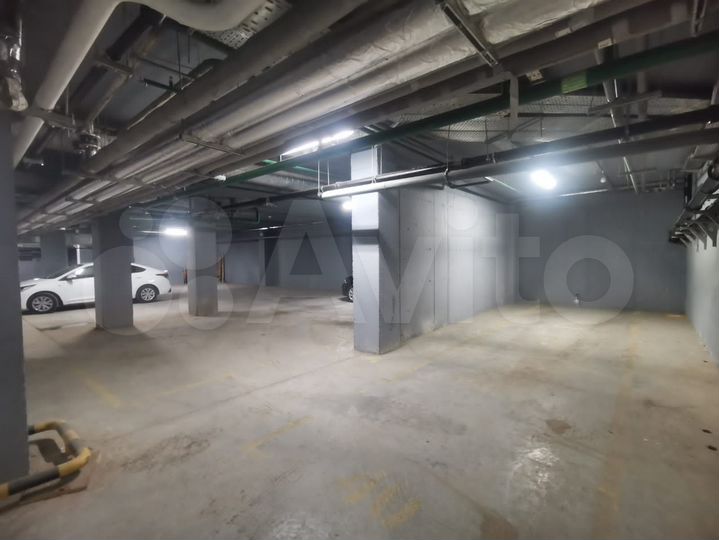 Машиноместо, 11 м²
