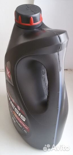 Моторное масло Lukoil Genesis Armortech HK 5W30 4л