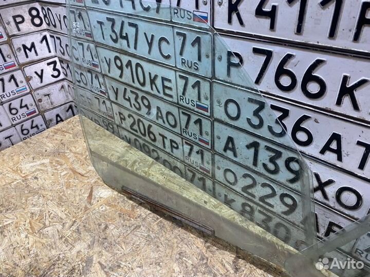 Стекло двери переднее Chevrolet Niva 2005