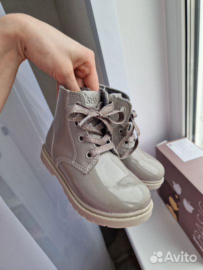Ботинки для девочки 25