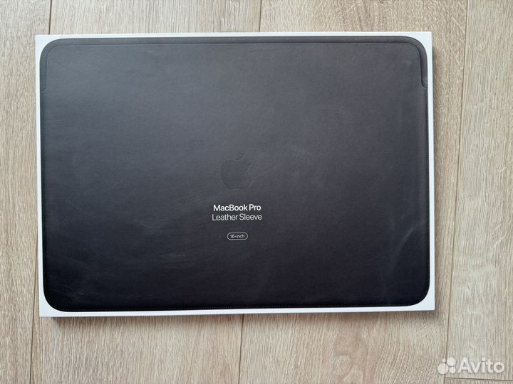 Чехол для MacBook Pro 16 Leather Sleeve