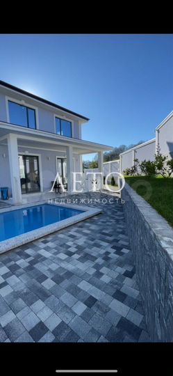 Дом 210 м² на участке 5 сот.