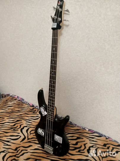 Бас гитара Ibanez gsr-200
