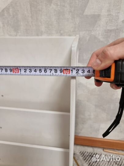 Книжная полка монтессори