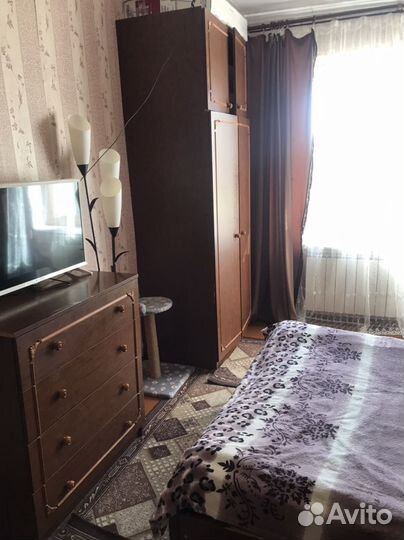 Кровать двухспальная + 2тумбочки, 2 шкафа, комод