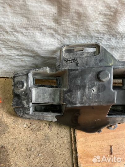 Усилитель переднего бампера Kia Rio 3 QB 2015-2017