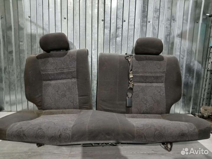 Сиденье заднее Toyota Corolla E110