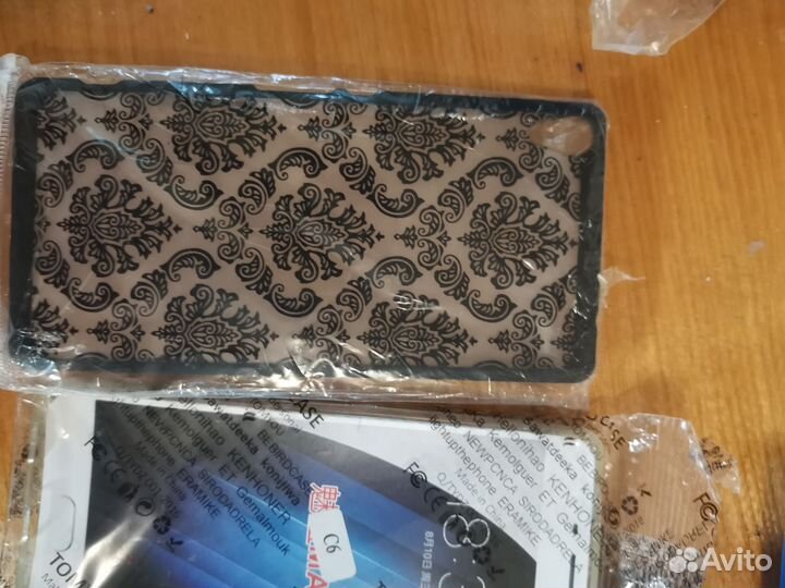 Бампер на телефон