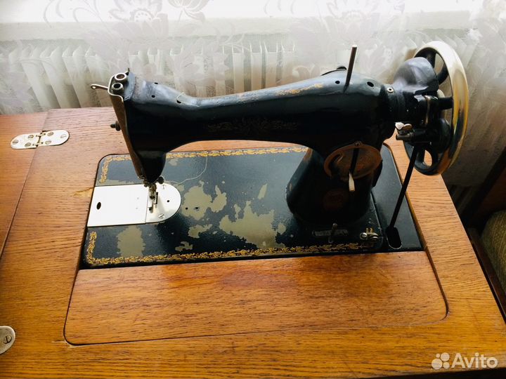 Швейная машинка