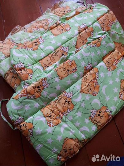 Бортики в кроватку