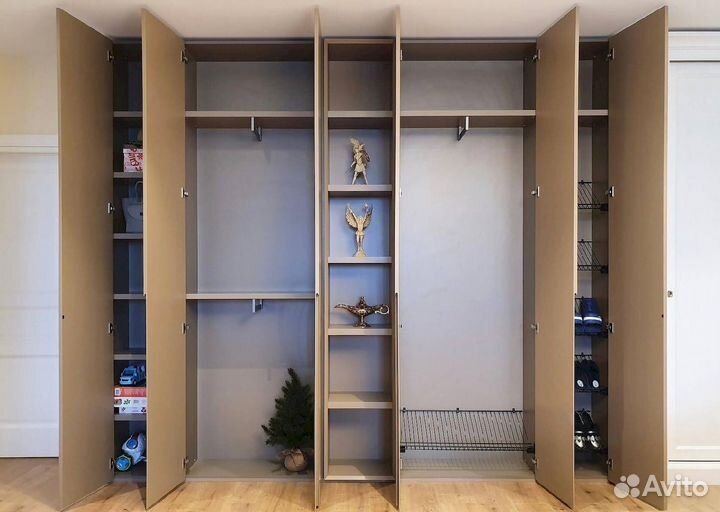 Шкафчик для ванной