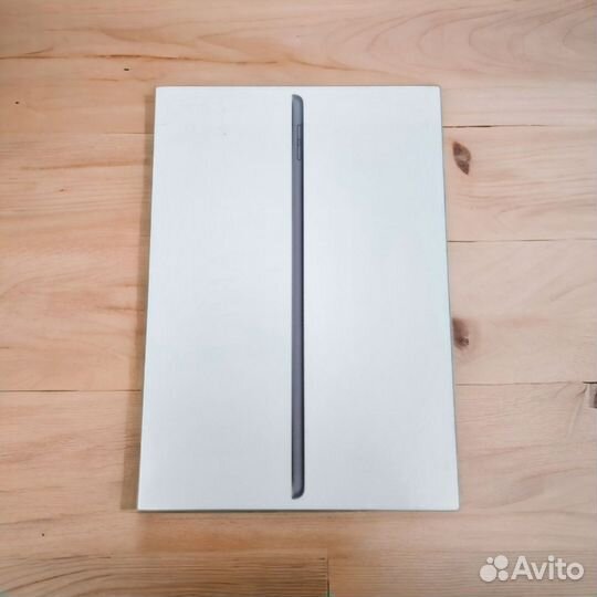 Планшет Apple iPad 10.2 (2021 г.) Wi-Fi 64GB