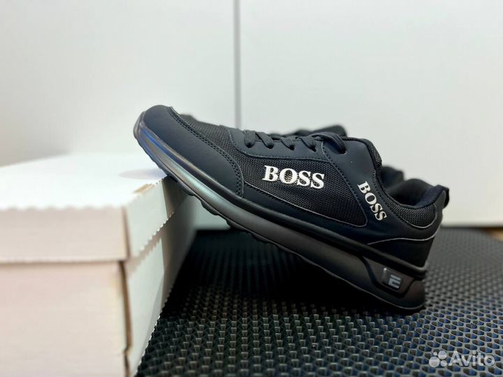 Кроссовки Boss осенние